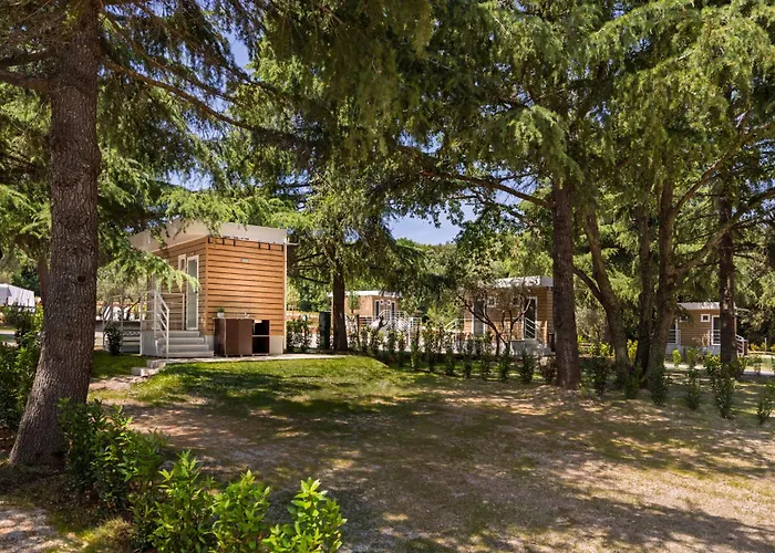 Kamp Maistra Koversada Covered Pitches